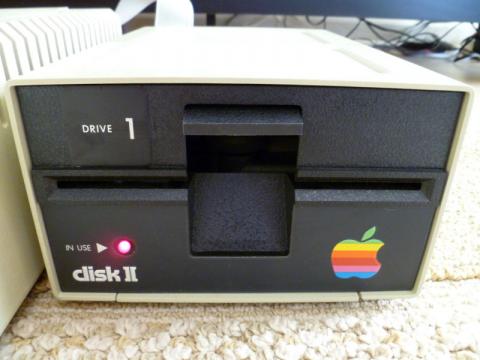 appleII-floppy.JPG