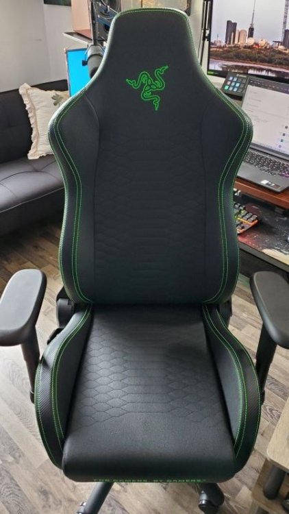 razer-iskur.jpg