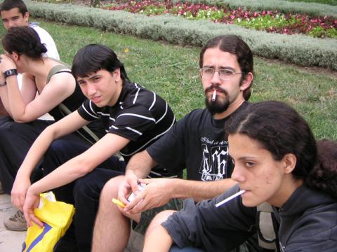post-339-1091214922_thumb.jpg