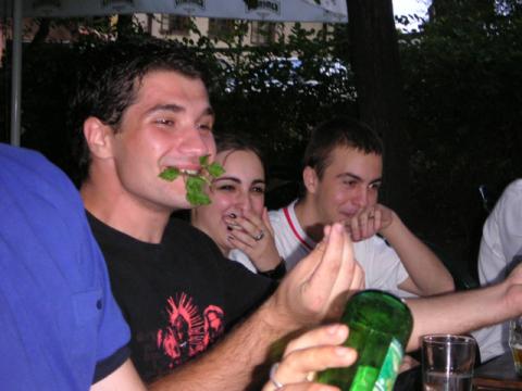 post-339-1091215298_thumb.jpg