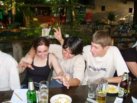 post-339-1093259434_thumb.jpg